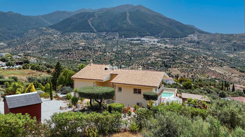 Foto 95c653c4-7c4f-48a7-bcf5-af58b4a71834. Maison avec parking piscine dans Alcaucín