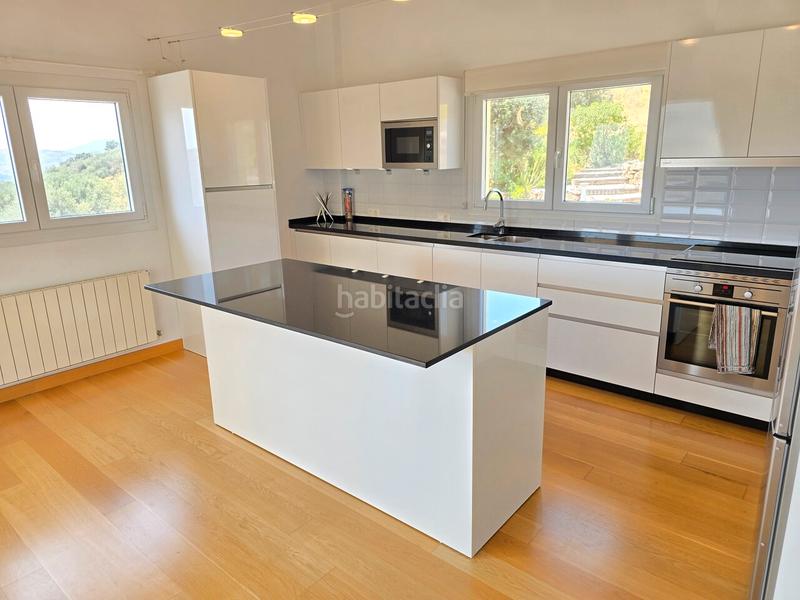 Foto fc946f1a-5819-4a89-839a-31e8382917fd. Maison avec parking piscine dans Alcaucín