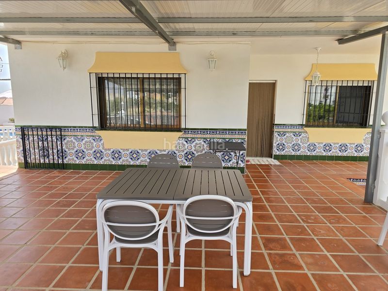 Foto 5318951a-dc1c-4e2f-a484-563053619815. Casa amb piscina a Periana