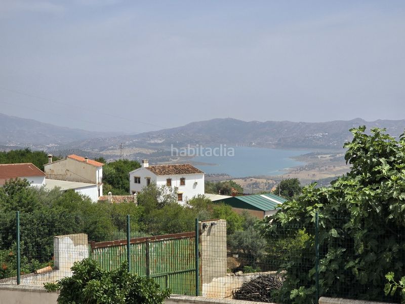 Foto d361e766-edb4-4f59-b2b9-52fafd672e36. Casa amb piscina a Periana