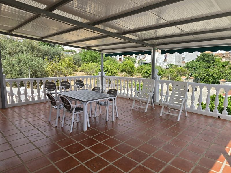 Foto d3926a76-ce43-456d-93fa-99899a252ae8. Casa amb piscina a Periana