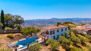 Masia a Alcaucín