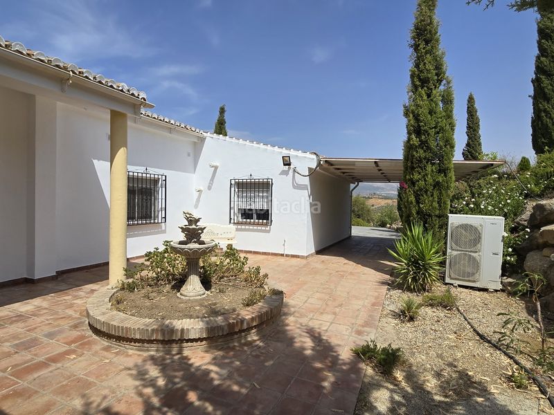Foto 18375e53-ebea-4d48-8fb0-fc5ed88013d1. Casa amb aparcament piscina a Viñuela
