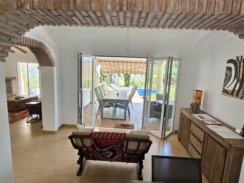 Foto 422398ee-2451-4d6d-a72d-41164a1ded65. Casa amb aparcament piscina a Viñuela