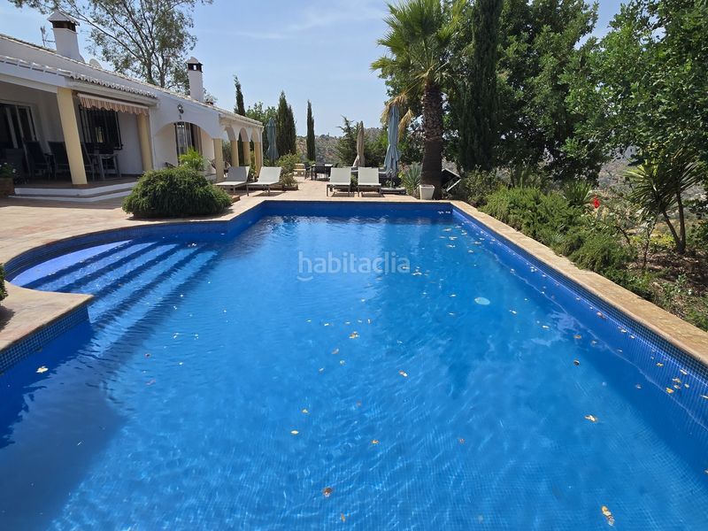 Foto e567880a-7673-4b23-aabe-b7c092d48ec5. Casa amb aparcament piscina a Viñuela