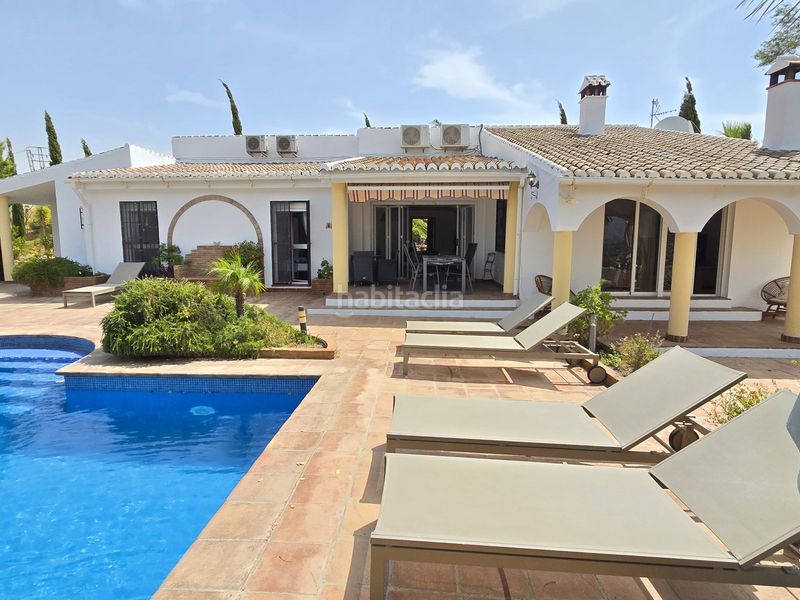 Foto eff8966f-5080-402c-bbbf-da735efea277. Casa amb aparcament piscina a Viñuela