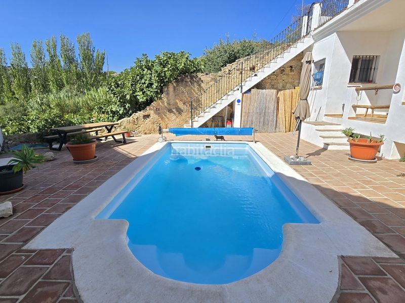 Foto b0fecd8b-9d0a-4b91-811f-4291ce790528. Maison avec piscine dans Periana