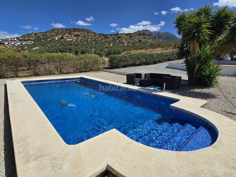 Foto 2fba4c7e-6652-42c2-acc4-983d8c279e59. Casa con piscina in Alcaucín