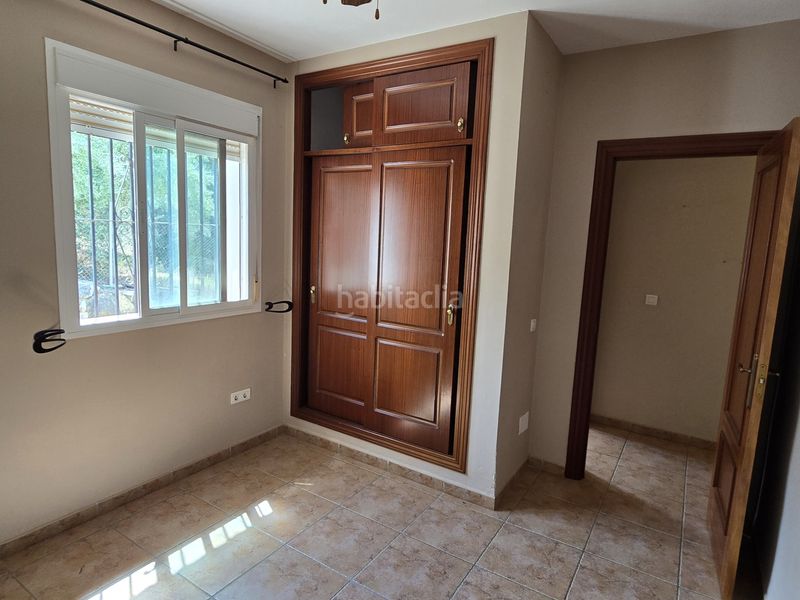 Foto ac6e79ba-0826-4b80-a9fc-298ace280993. Casa con piscina in Alcaucín