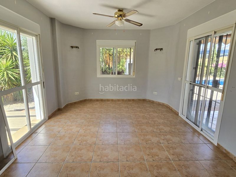 Foto d431ce50-755e-41f0-bc7b-901fa22534a2. Casa con piscina in Alcaucín