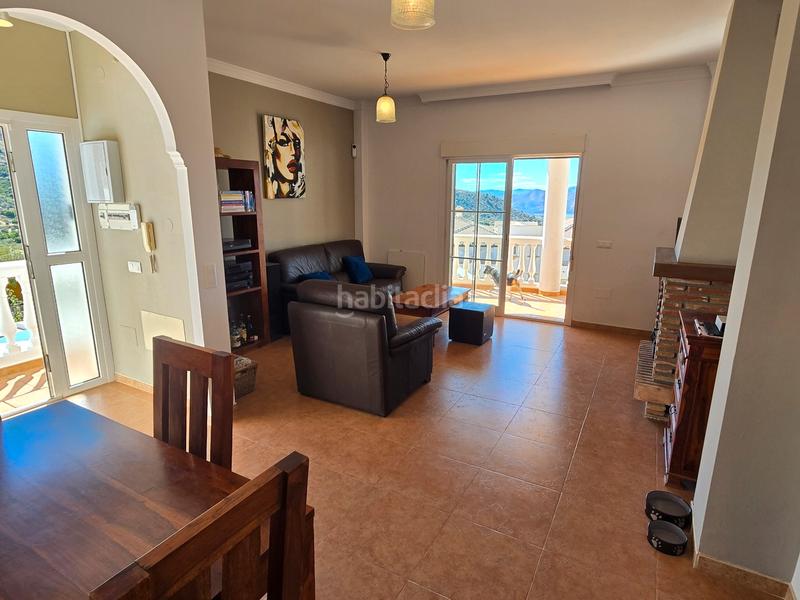 Foto a5f578c7-9936-4072-8251-d4ed820b8c8b. Casa con piscina in Alcaucín