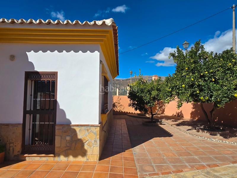 Foto b57a6ac6-8865-49f6-9595-29b7fc043881. House with pool in Alcaucín