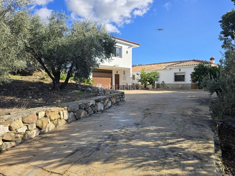 Foto 2782c7f1-749e-40ab-9a05-95460a3b4afd. Casa amb aparcament piscina a Periana