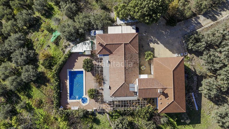 Foto 92973e89-ef63-411c-ac8c-a6ce1e76514a. Casa amb aparcament piscina a Periana