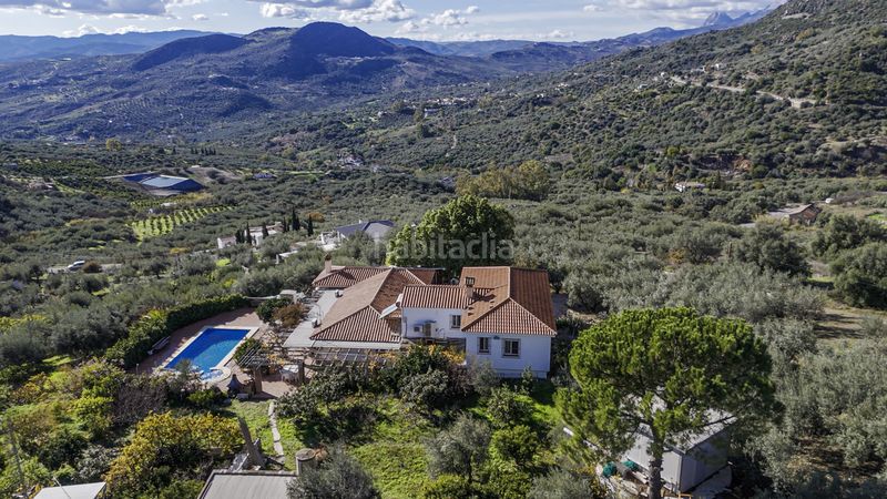 Foto e8b5783a-87d7-46cb-8f21-76f9deb3f414. Casa amb aparcament piscina a Periana