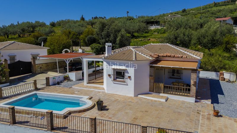 Foto 3f08b948-edbd-4991-8141-8992e7fa95e1. Maison avec piscine dans Alcaucín