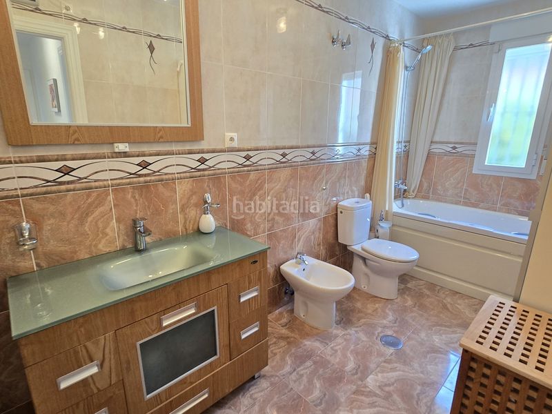 Foto 2b2a40d9-ed0c-4d13-8809-34e4d89f4f89. Casa en Alcaucín
