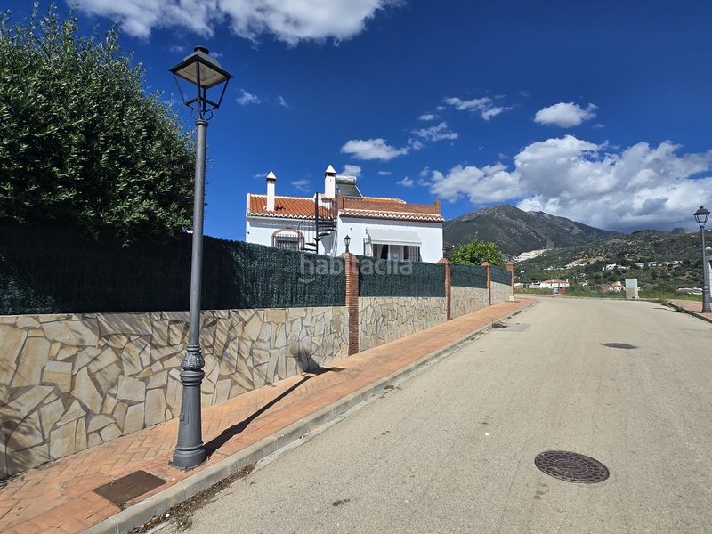 Foto b7a51ecf-d030-4faa-b7a6-32e38d50b93d. Casa en Alcaucín
