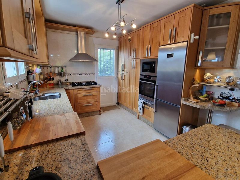 Foto f512df0e-469a-4f3b-9ebb-f4dbd813d5f0. Casa a Alcaucín