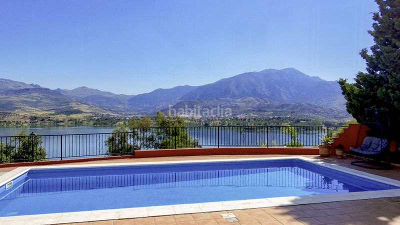 Foto 20f15b34-516d-41c5-9eb8-5f3bd33ced5a. Casa amb aparcament piscina a Viñuela