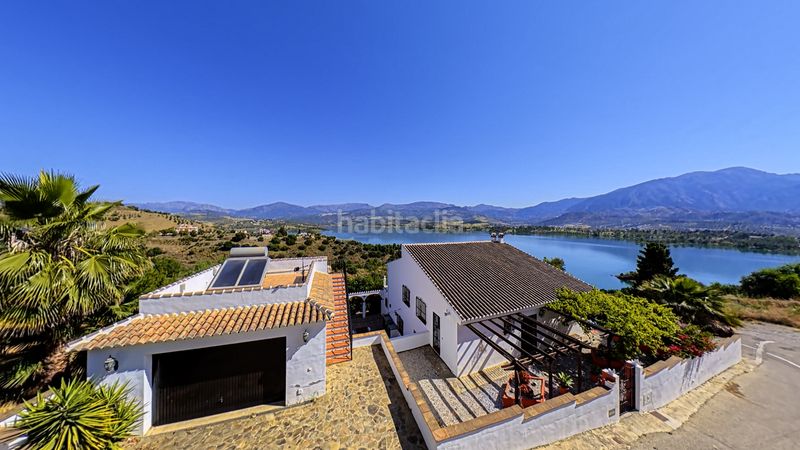 Foto c24f19bd-41e2-42cc-abd3-aea46c5c1700. Casa amb aparcament piscina a Viñuela