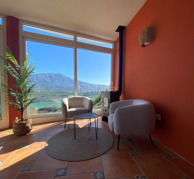 Foto d8403831-d885-4024-8865-2ed2701791ab. Casa en Viñuela