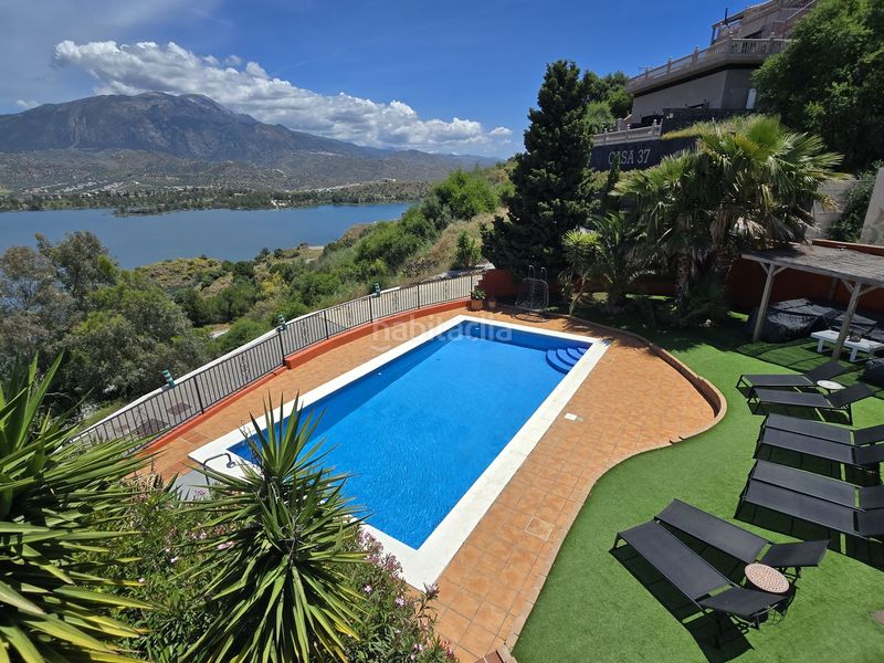 Foto df0c923c-3bf3-4aac-965a-c618848ca357. Casa amb aparcament piscina a Viñuela