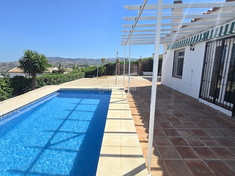 Foto e6b3bd78-eec5-4eab-8a9c-a048e8c2c709. Casa amb piscina a Viñuela