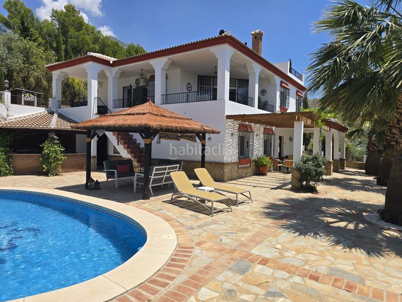 Foto 55ea6629-d805-4e25-8495-f9130c454e82. Casa amb piscina a Alcaucín