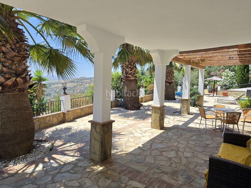 Foto ad805e03-8946-4cef-9e8d-9f10d20a5edf. Casa amb piscina a Alcaucín