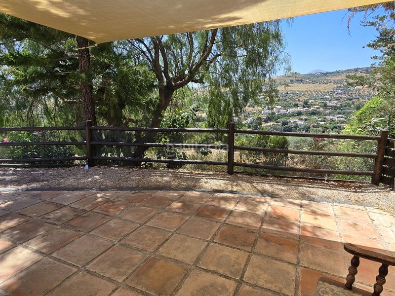 Foto a817646d-d696-4206-83d1-6eee6625f928. Casa amb aparcament piscina a Alcaucín