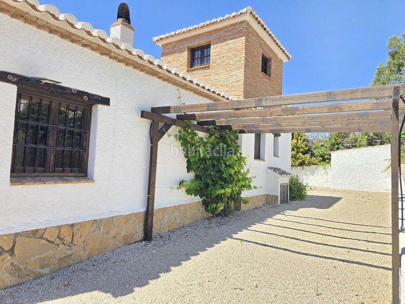 Foto e8a8562f-e02a-48c2-b313-2a8fa30ce5d5. Casa amb aparcament piscina a Alcaucín