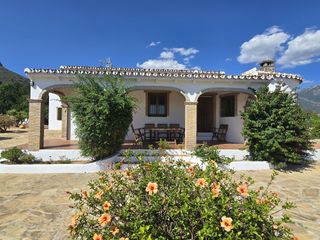 Haus in Alcaucín
