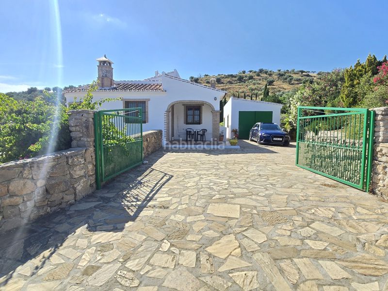 Foto 38273bf1-baf3-466f-a8b5-485f1f4c32d8. Casa amb aparcament piscina a Alcaucín