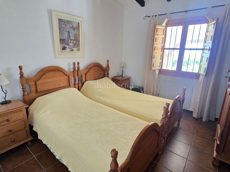 Foto c7360eac-6ac4-49e6-9177-a465bd1f55a1. Casa amb aparcament piscina a Alcaucín