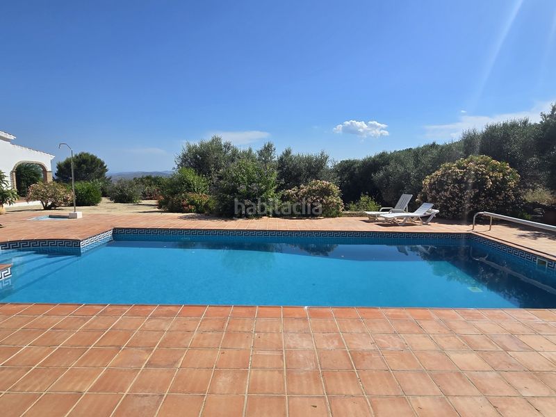 Foto cc66c154-6660-43db-9a5a-f545391277bb. Casa amb aparcament piscina a Alcaucín