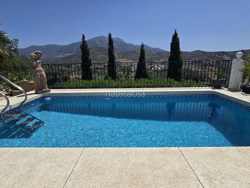 Foto 872854f6-9993-425f-a8fa-88fecfb2f98b. Casa amb piscina a Viñuela