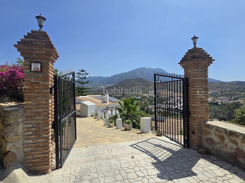 Foto 94ad20a6-8421-4559-a081-4e7e51d8aa44. Casa amb piscina a Viñuela
