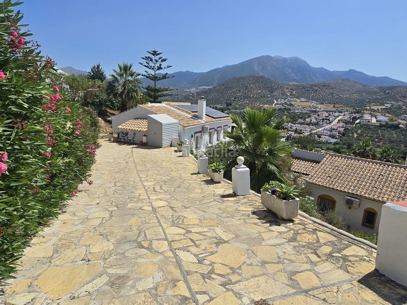 Foto bd13fa20-dfd5-47ea-9c8a-0805134b58a3. Casa amb piscina a Viñuela