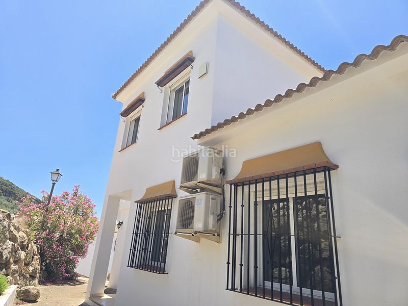 Foto 52560bbb-de4b-443f-b3da-a052118c20aa. Casa amb piscina a Alcaucín