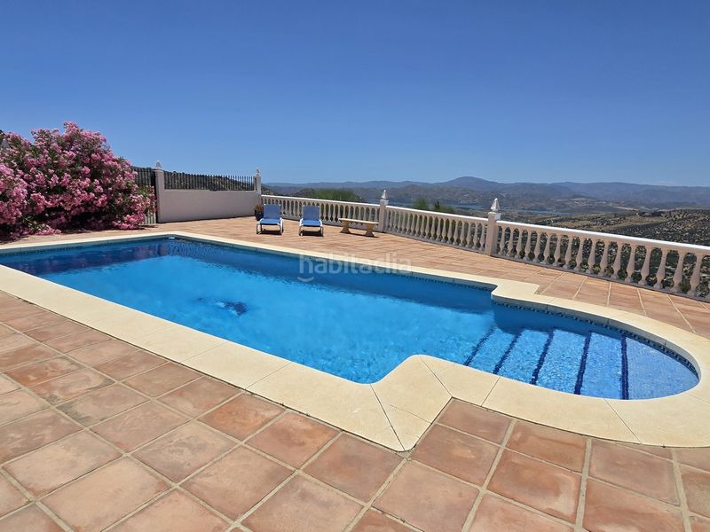 Foto 576eaea6-eaa5-4515-aeb7-194482f95d72. Casa amb piscina a Alcaucín