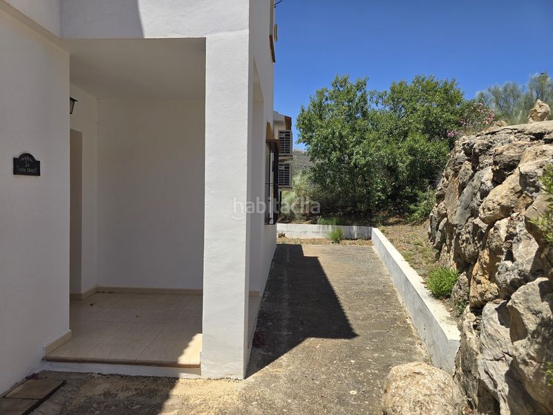 Foto fdc6d75f-57f6-4154-8608-a6abf882c4b5. Casa amb piscina a Alcaucín