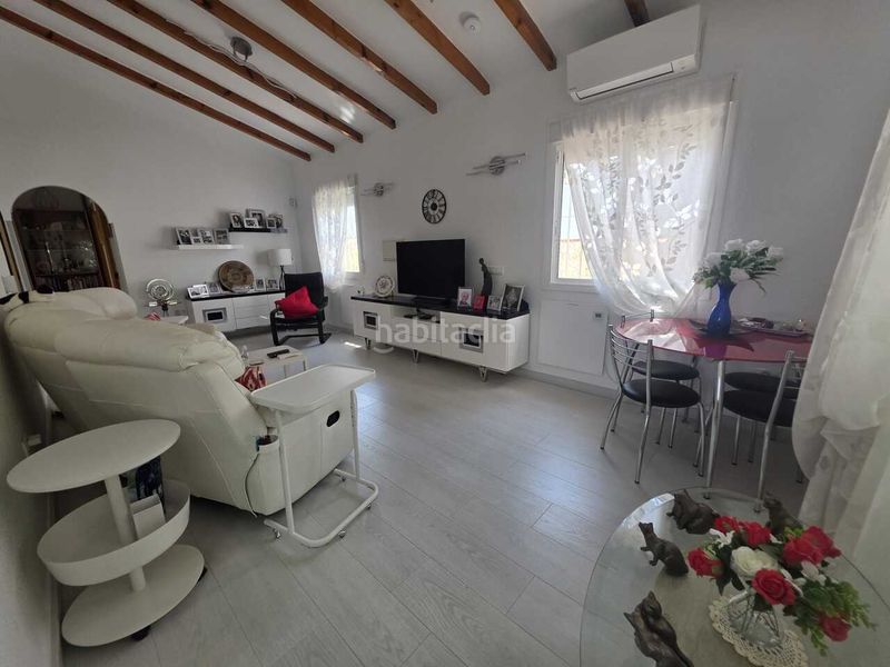 Foto 60bf21ea-87b3-4139-9981-1db06a663714. Casa en Alcaucín