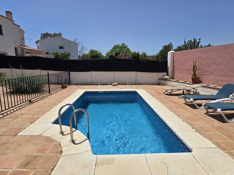Foto aaad8eb4-bd49-4b51-a0b1-acc69c33cdc3. Casa amb aparcament piscina a Viñuela