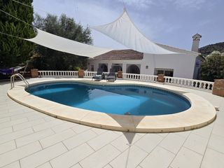 House in Periana