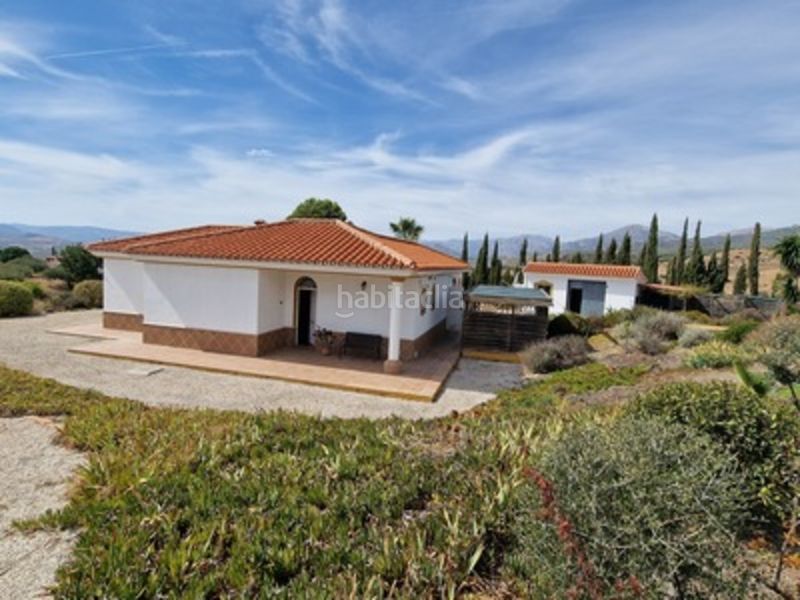 Foto f9d58823-2f5e-415f-a5a2-f29ecfa2bbe4. Casa amb aparcament a Alcaucín