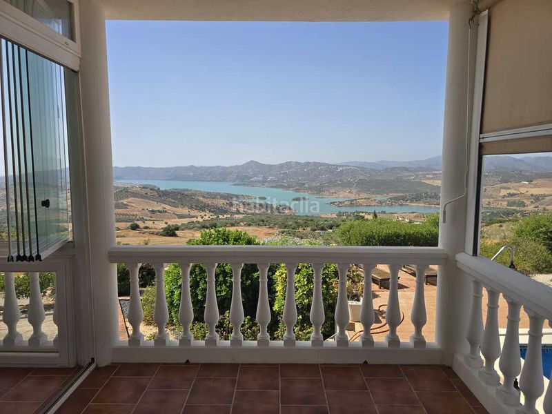 Foto bcc1f4ce-e599-4a2b-8e67-5f6aeccc8615. Casa amb piscina a Periana