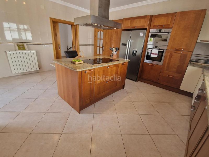 Foto fae8a463-fcf5-4eff-ba32-0d4f30ca9c20. Casa en Periana