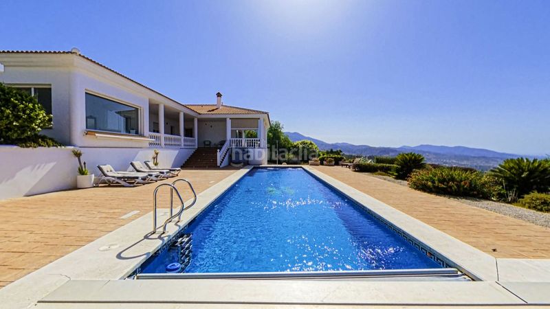 Foto 210bd364-cd47-4c47-8100-4750f14958bb. Maison avec piscine dans Periana