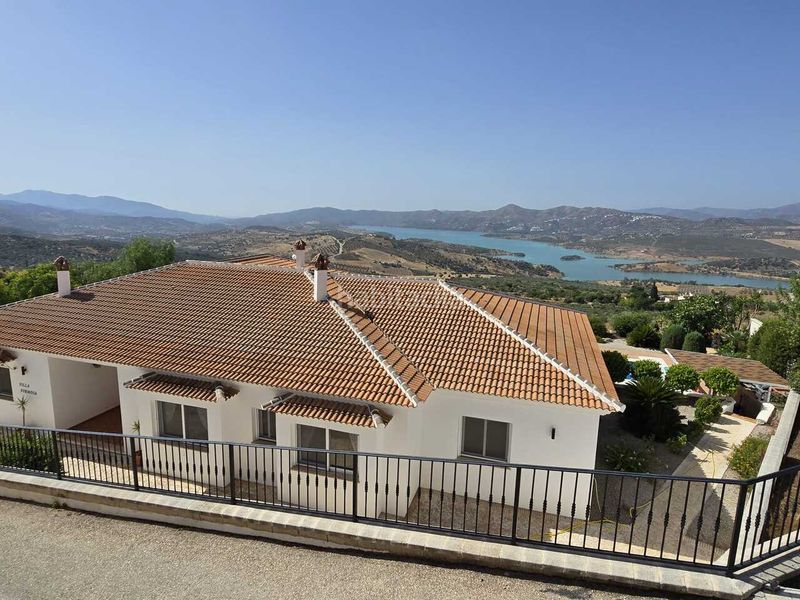 Foto aa3923a6-8f4c-4066-8047-85f6d99b1ecd. Maison avec piscine dans Periana